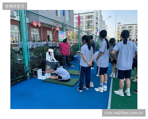 深圳南山区引入SportsGPT视觉大模型,对全区九年级学生立定跳远、引体向上动作进行AI纠偏 深圳南山区引入SportsGPT视觉大模型,对全区九年级学生立定跳远、引体向上动作进行AI纠偏